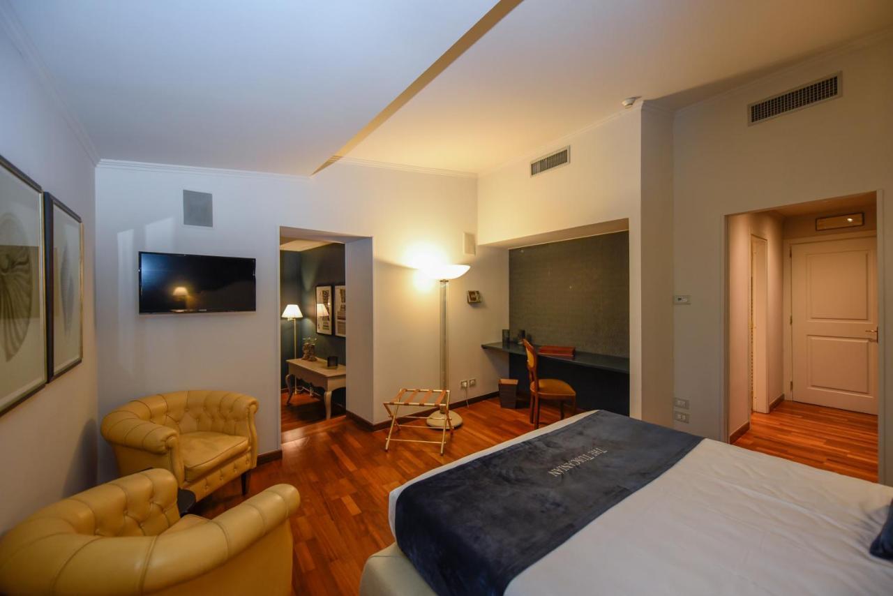 The Tuscanian Hotel Lucca Bagian luar foto