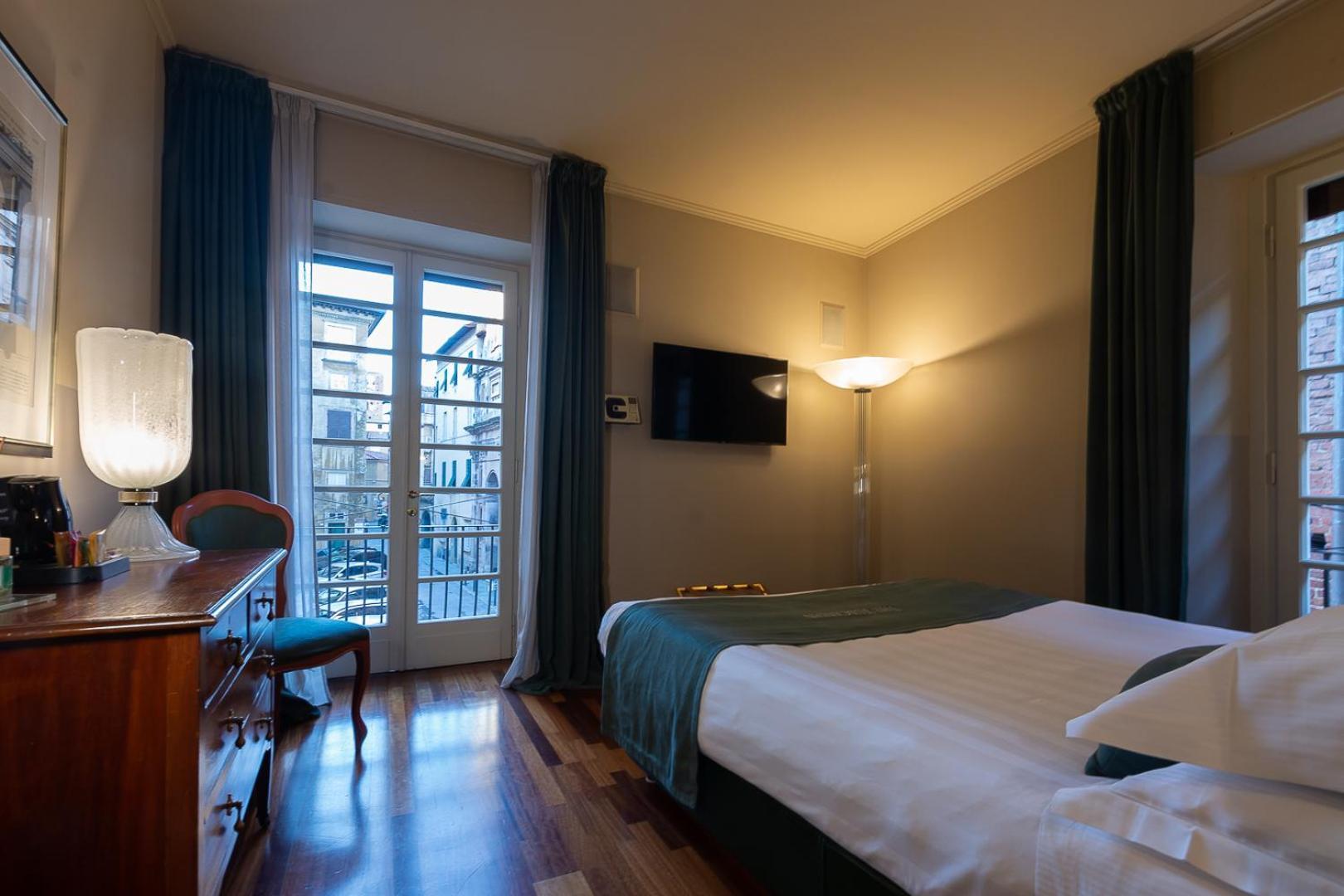 The Tuscanian Hotel Lucca Bagian luar foto